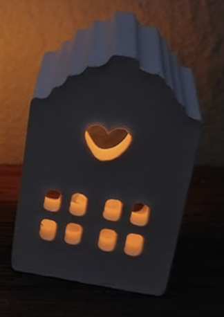 Lichterhaus mit Fenster & Herz klein 9,5 cm