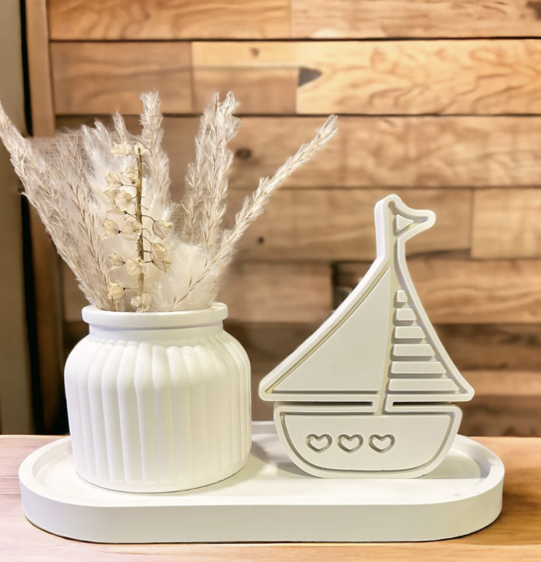 Segelboot mit drei Herzen 15 cm